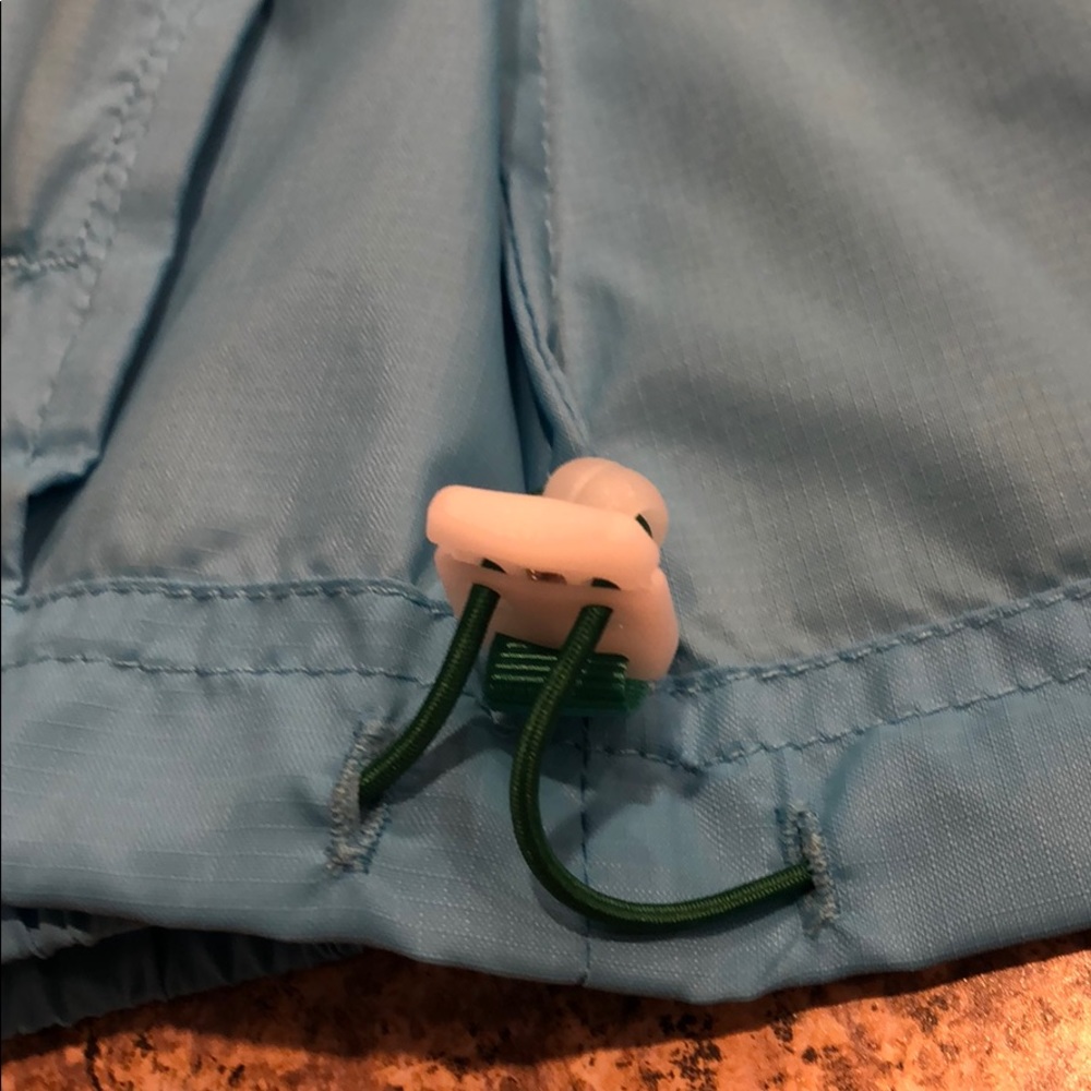 L.L. Bean Lightweight Blue Jacket With Hood - Picture 13 of 15